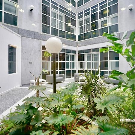 Two Bedroom - Central Peterborough Apartment - Bayard Apartments Ngoại thất bức ảnh